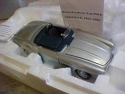 CMC 1957 Mercedes Benz 300 SLS Spezialversion 1/24 scale DIECAST W/BOX damaged - Image 1 of 4