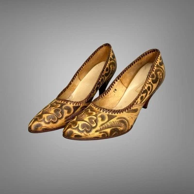Hand Tooled Leather Western Style  1950s/60s High Heeled Pumps Sz 7 1/2 Vintage - Image 1 of 4