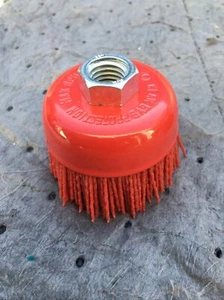 Molinillo de rueda cepillo de cerdas abrasivas de nailon de 3" infundido 5/8-11 amoladora angular - Imagen 1 de 3