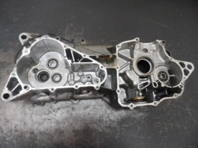 Yamaha Breeze 125 1989-2004 cárter medio 3FA-15100-00-00 usado OEM E-10 Foto 1 de 4