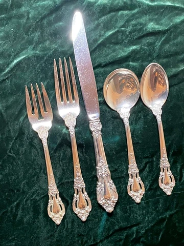 Sterling 5 Piece Place Setting in Eloquence Pattern (1953 by Lunt Silver NO MONO Cover