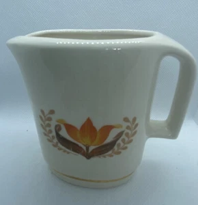 VINTAGE Harker BAKERITE Creamer MODERN TULIP 22K GOLD TRIM Made In USA - Picture 1 of 4