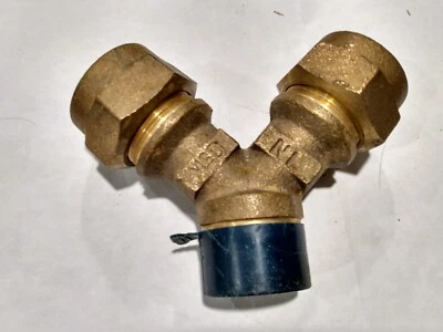 全新,福特 1 英寸 CTS x 快速接头黄铜 Wye Branch — 第 1/4 张图片