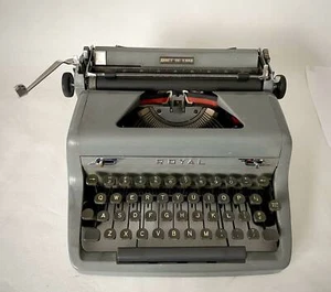 Máquina de escribir portátil Royal Quite De Luxe de colección - Imagen 1 de 10