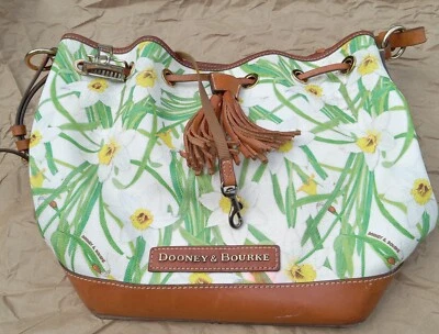 Bolso Cubo Dooney Bourke Blanco Narciso Floral Cordón Blanco y Marrón Foto 1 de 4