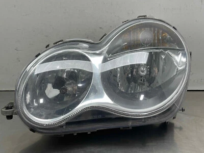 Faro halógeno del lado izquierdo del conductor Mercedes C280 2007 sedán OEM 2038201559 2006 Foto 1 de 4