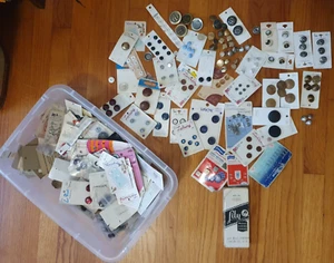 Vintage Buttons Huge Lot Metal Crest Old Sears Sewing Wooden Spools Hessian - Picture 1 of 19