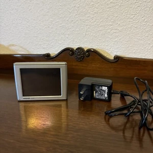 Garmin nuvi GPS With Charging Cord - Picture 1 of 6