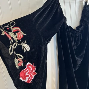 Francesca dress women size large color embroidered flower bell sleeve - Picture 1 of 6