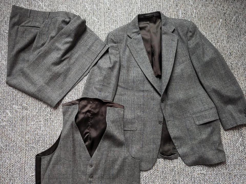 vintage USA made 3PC SUIT wool TWEED wool 42S 36x28 donegal irish PLAID gray - Image 1 of 4