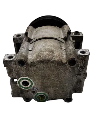 Compressor CA compatível com 1994-1995 Ford Bronco Auto T/M SUV P/N 4969-05865326 1994 - Imagem 1 de 3
