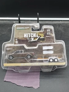 Greenlight - Hitch & Tow - 2015 Ford F-150 and Flatbed Trailer D36 - Picture 1 of 3