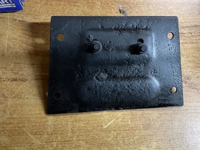 BUEN USADO TRIUMPH 148897 SPITFIRE MK I- MK IV D TIPO OVERDRIVE PLACA DE MONTAJE Foto 1 de 2