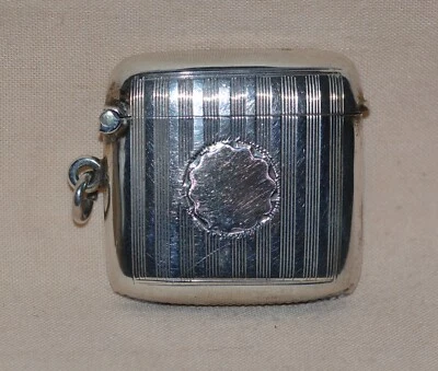 1908 Edwardian Sterling Siver Vesta Case by Birmingham Siversmith Hayes & Co - Image 1 of 4