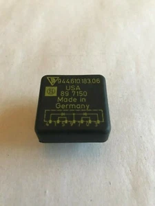 Porsche 944 Turbo 951 Fog Light Relay 944.610.183.06 - Picture 1 of 2