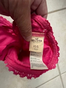 Hollister SEXY Bandeau BEAUTIFUL PINK LACE EDGE SUMMER BEACH SWIM TOP XS/S/M - Picture 1 of 6