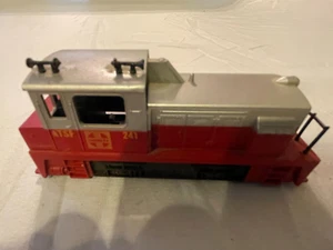 TYCO HO SCALE SANTA FE SWITCHER #241 VINTAGE  - Picture 1 of 6