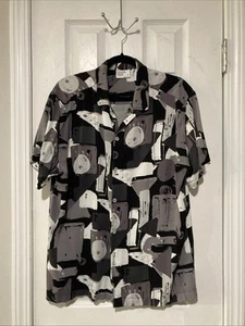 Level Ten Men's Abstract Funky Pattern Print Camp Resort Rayon Button Shirt L - Picture 1 of 8
