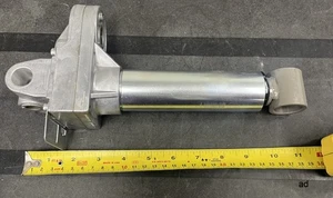 HDL-1047-70W Bucket Lift Drive Cylinder - Picture 1 of 6