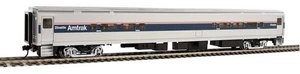 31051 Walthers HO 85' Horizon Fleet Coach Amtrak (R) (Phase IV; silber, breit blau - Bild 1 von 1