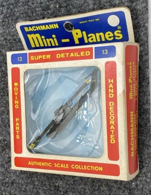 Bachmann Mini-Planes #13 AH-1G Huey Copter Hand Decorated Moving Parts 1:210 - Image 1 of 4