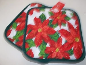 Set 2 Same Kitchen Pot Holders(7"x7")CHRISTMAS POINSETTIA - Picture 1 of 2