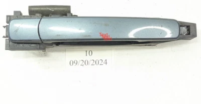 2005 Infiniti G35 maçaneta externa direita passageiro fabricante de equipamento original azul claro 80607-AC50A - Imagem 1 de 4