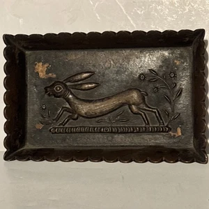 Small Vintage Antique Bronze Tray Embossed Ancient Hare Rabbit Scalloped Edges - Picture 1 of 8