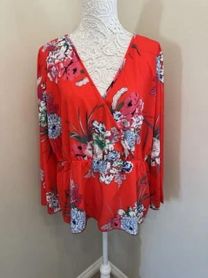 Nueva blusa para mujer Quiz roja con estampado floral cuello en V manga 3/4, talla 24 Reino Unido Foto 1 de 4