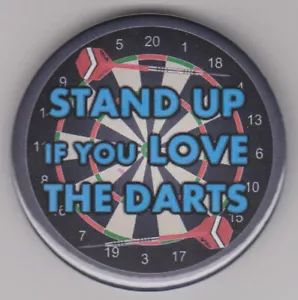 Steh auf, wenn du die Darts liebst! Pinabzeichen für Dartfans - Flugwellen Pfeile - Bild 1 von 1