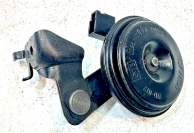 Toyota Camry 2018-2024 sinal de sirene de buzina de alarme anti-roubo emergência fabricante de equipamento original - Imagem 1 de 4