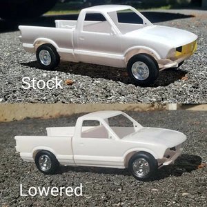 Lowering Kit for AMT Chevy S10 / GMC Sonoma - Picture 1 of 4