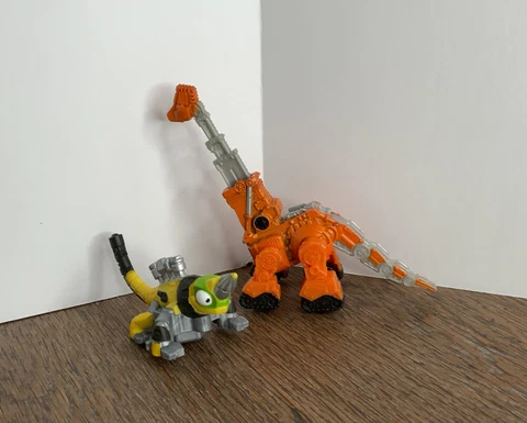 Mattel Dreamworks DinoTrux Artic Skya & Revvit Reptile Lot 2 Die-cast Dinosaurs Cover