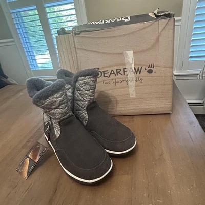 Botas Bearpaw Katy para mujer talla 8 carbón acolchadas cremallera forradas de piel sintética 2048W Foto 1 de 4