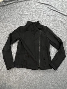 Vince Jacke Damen klein schwarz asymmetrisch Reißverschluss Trichterausschnitt Motorrad Freizeit - Bild 1 von 7