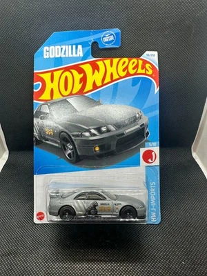 2022 Hot Wheels Godzilla Nissan Skyline GT-R (BCNR33) серебристый - Изображение 1 из 3