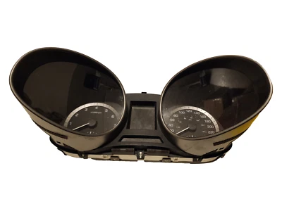 Velocímetro instrumental 2017-2018 Hyundai Santa Fe KPH cluster 94022-B8001UU5 - Imagem 1 de 4