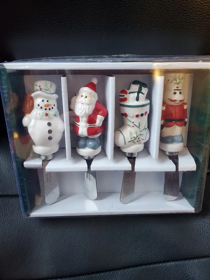 Pfaltzgraff Winterberry Christmas Snowman Santa Spreaders Set of 4