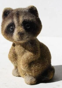 Raccoon Figurine Sitting Up Flocked Josef Originals Made in Japan Vintage Figure - Picture 1 of 1
