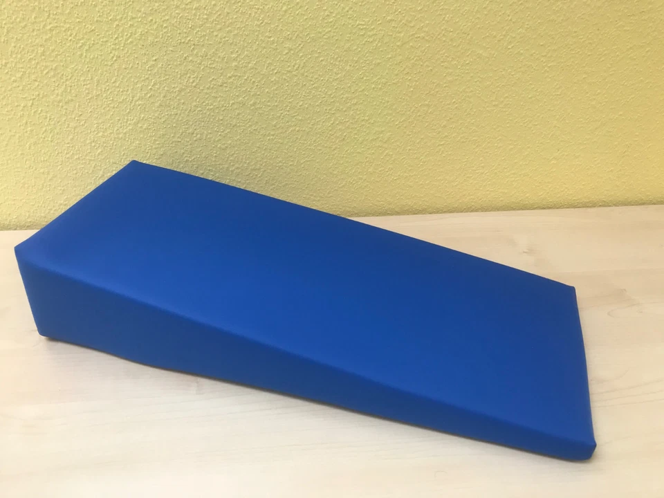 REHA4YOU Armkeil Armlagerungskeil Erhöhungskeil mit Kunstlederbezug