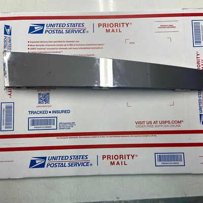 Moldura de poste de pilar cromado lado del conductor delantero Lincoln Town Car 1998-2011 Foto 1 de 4