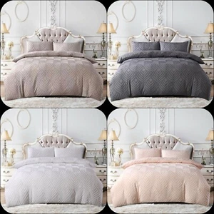 New 3 PCS Jacquard Chelsea Duvet Quilt Cover set with 2 pillow case in all sizes - Picture 1 of 6