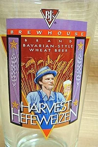 BJ's BREWHOUSE BRAND "Harvest Hefeweizen" Bavarian Wheat 16 oz BEER GLASS - Picture 1 of 5