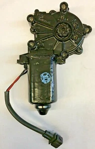 MOTOR ELEVADOR VENTANA (DELANTERO IZQUIERDO) 47-2016 (REMAN) se adapta a VOLKSWAGON PASSAT 1990-1994 - Imagen 1 de 2