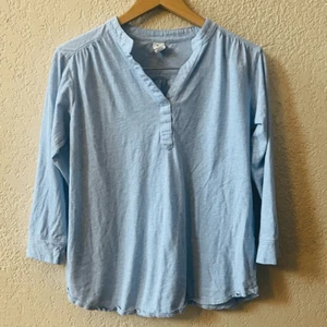 The Black Dog Top Sz Medium Light Blue Mandarin Collar 3/4 Sleeves - Picture 1 of 6