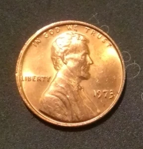 1973 Lincoln Memorial Cent Red Mint Error Off Center - Picture 1 of 2