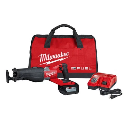 Milwaukee 2722-21HD M18 FUEL 18V 1-1/4-Inch SAWZALL Reciprocating Saw Kit - Image 1 of 4