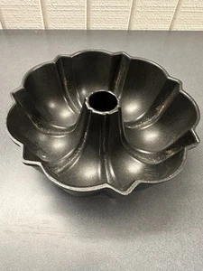 Vintage Nordic Ware 6 tazze Bundt padella alluminio pressofuso pesante made in USA usato - Foto 1 di 14