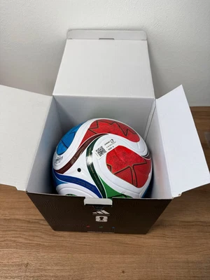 WM 26 Ball in Geschenkbox Trionda Adidas - Bild 1 von 4