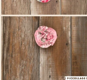 Neu mit Etikett Eleanor Rose "Gartenhasen" Haarblumenspange rosa Blumen - Bild 1 von 2